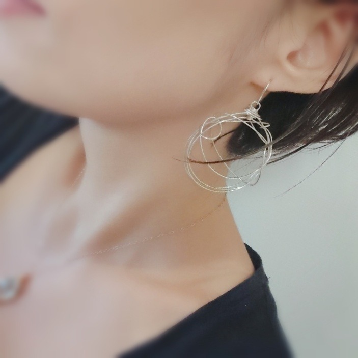 ピアス 似合う かっこいい 女性  大人 ピアス 選び方 かっこいい　女性　アクセサリー　ピアス　シルバー925